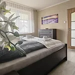 Apartma Kanada アパート Štramberk
